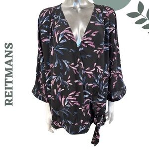 🛍️3/$40 Reitmans Tie-Front Blouse – Bold & Beautiful Print V-Neck Size 3X